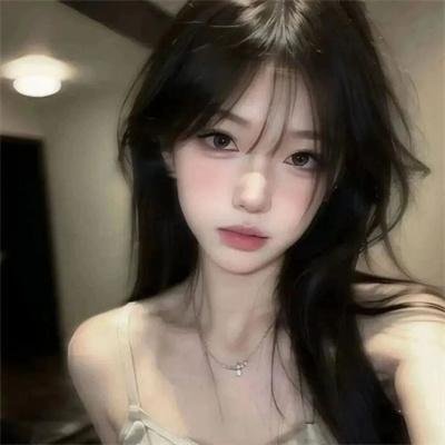 尾随封面